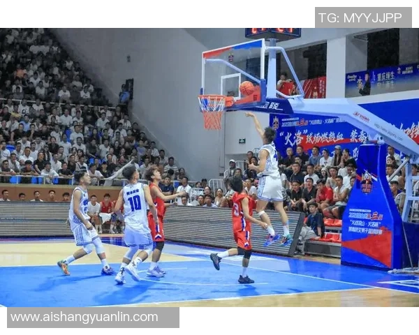 任骏飞领衔球队奋战新赛季展现篮球激情与团队精神的完美结合